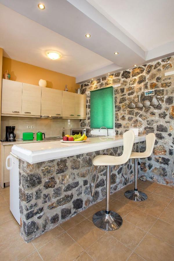 Villa Helios Калатос Екстериор снимка